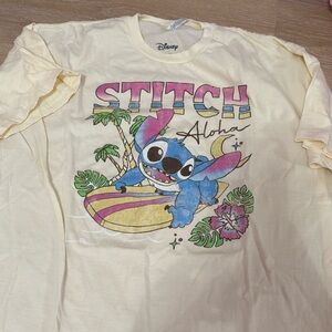 stitch tee 🩵 XL